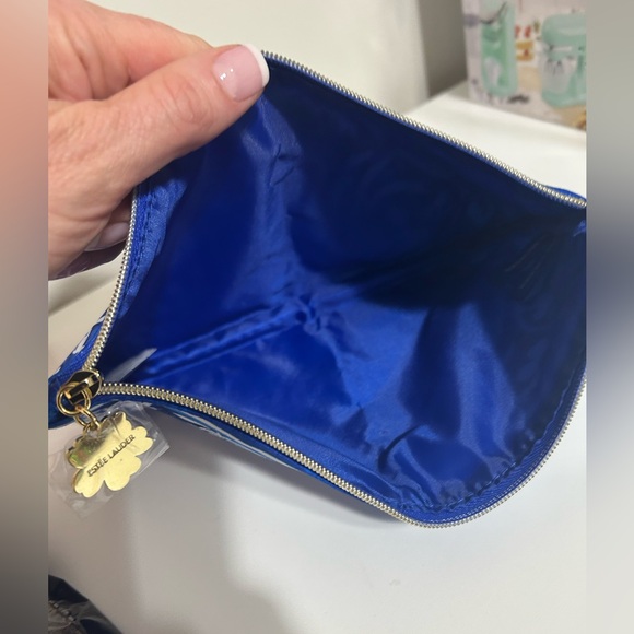 Estee Lauder Skincare Gift Set - Picture 5 of 5